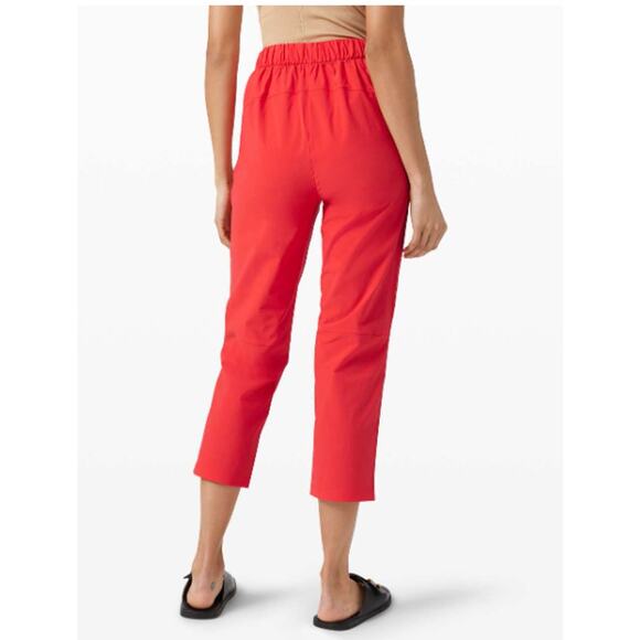 Lululemon Your True Trouser High Rise Crop in Carnation Red, Size 6 - Picture 3 of 9